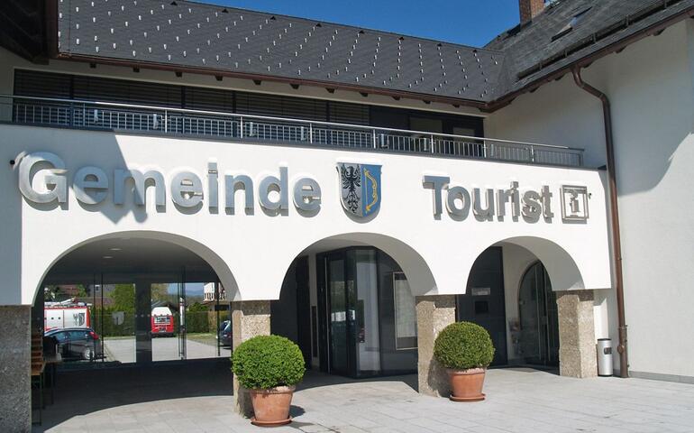 Dorfplatz | Gemeindeamt Anif