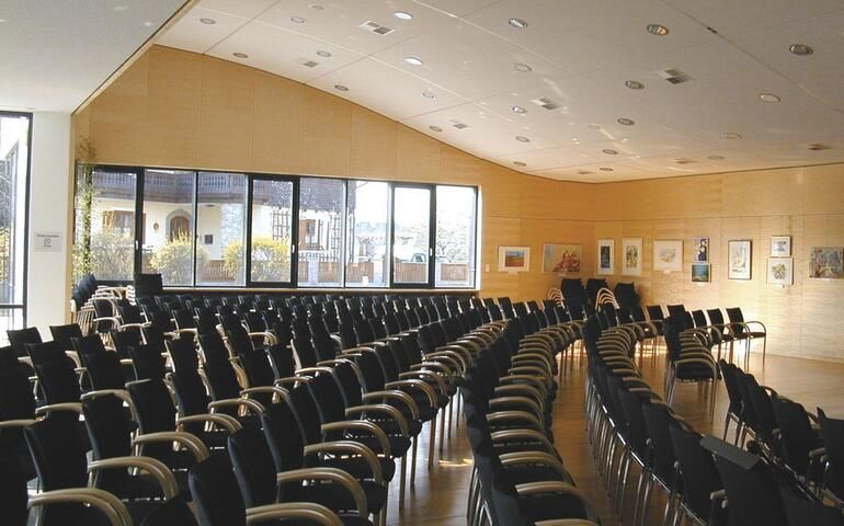 Gemeindesaal Anif - Neubau multifunktionaler Veranstaltungsraum | 2003